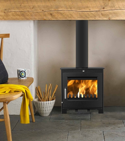 EEK A Kleiner Kaminofen K05, externe Zuluft, Holz&Kohle + dauerbrandf. – 4,6/6,2 kW
