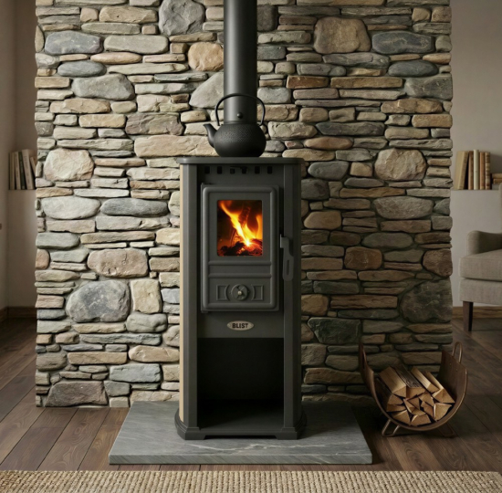 EEK A+ Kaminofen BERNA LUX G 4.0 creme mit 5,9 kW