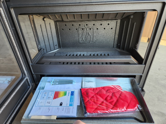 EEK A 3Scheiben-Gusskaminofen Plamen ECO 50, ext. Zuluft - 12kW