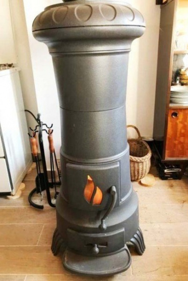 EEK A+ Gusskaminofen Plamen Julia gussgrau emailliert + Herdplatte - 8kW