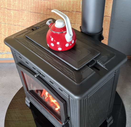 EEK A+ Gusskaminofen Plamen Tena mit 9,5kW + Herdplatte
