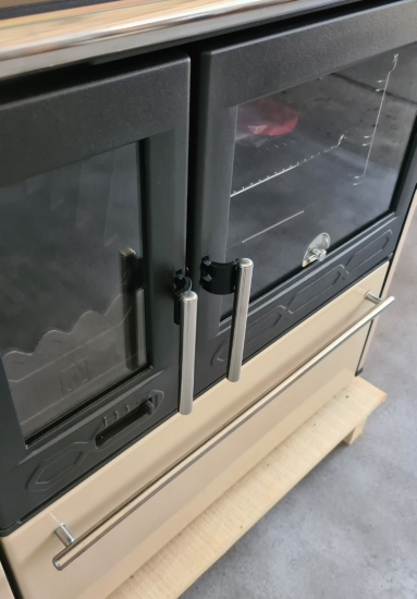 EEK A+ Küchenofen Holzherd Plamen 850 creme, rechte Version - 8 kW Dauerbrandherd