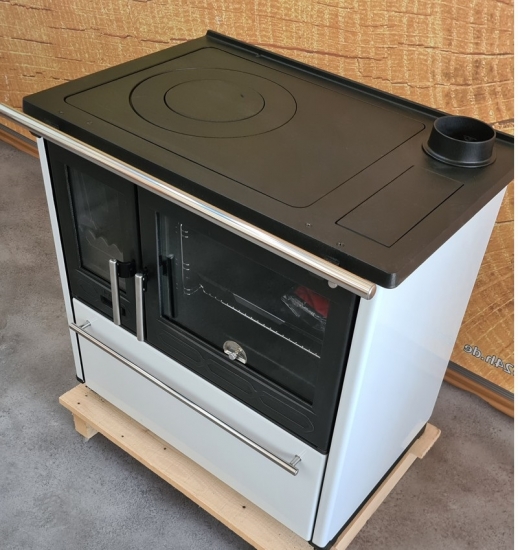 EEK A+ Küchenofen Holzherd Plamen 850 weiß, rechte Version - 8 kW Dauerbrandherd