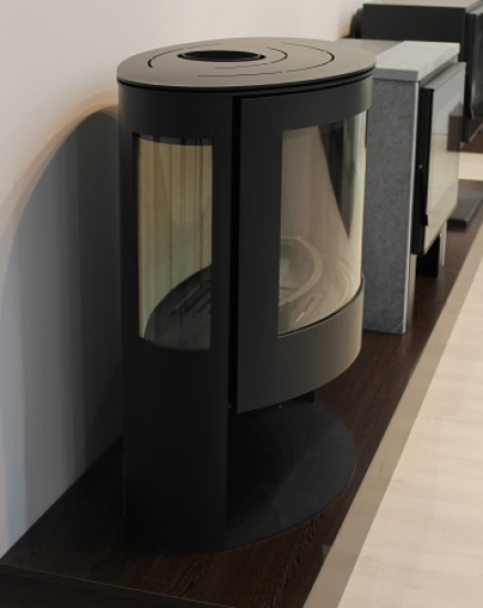 EEK A 3-Scheiben-Design-Kaminofen Panadero IRIS EcoDesign + ext. Zuluft - 7,8kW