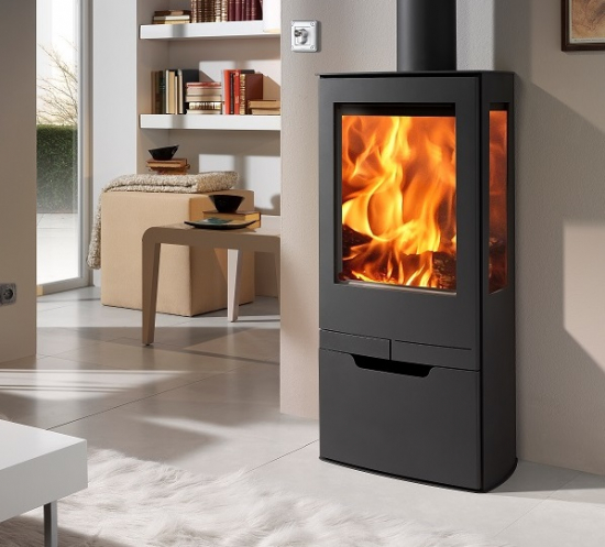 EEK A+ Kaminofen Panadero Zinc EcoDesign mit drei Scheiben 8,5 kW