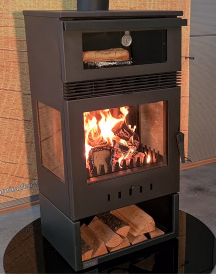 EEK A+ 3-Scheiben Panorama-Kaminofen Teba TKS-15 mit Backfach, dauerbrandfähig - 12,8 kW